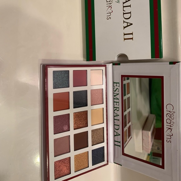 Brand new Esmeralda II Eyeshadow Pallete - Picture 2 of 2